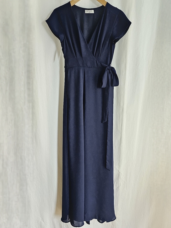 Aritzia Dresses & Skirts - Aritzia Babaton Lexia Short Sleeve Chiffon Wrap Maxi Dress